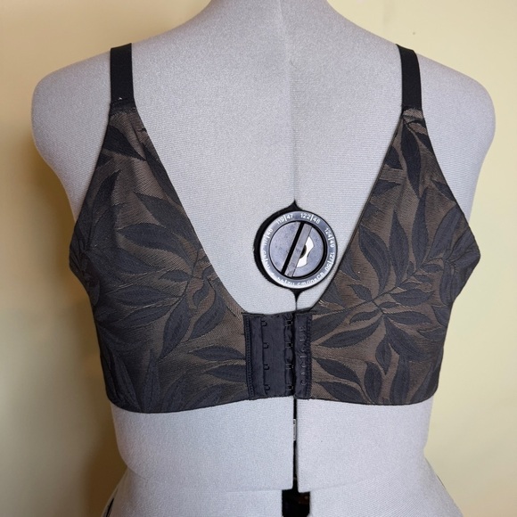 Backsmoother Bra with Leaf Pattern - Picture 3 of 5